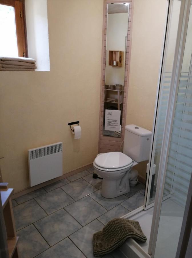 Le Mas De Carrie Bed & Breakfast Parisot  Exterior photo