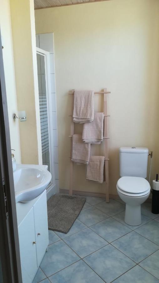 Le Mas De Carrie Bed & Breakfast Parisot  Exterior photo